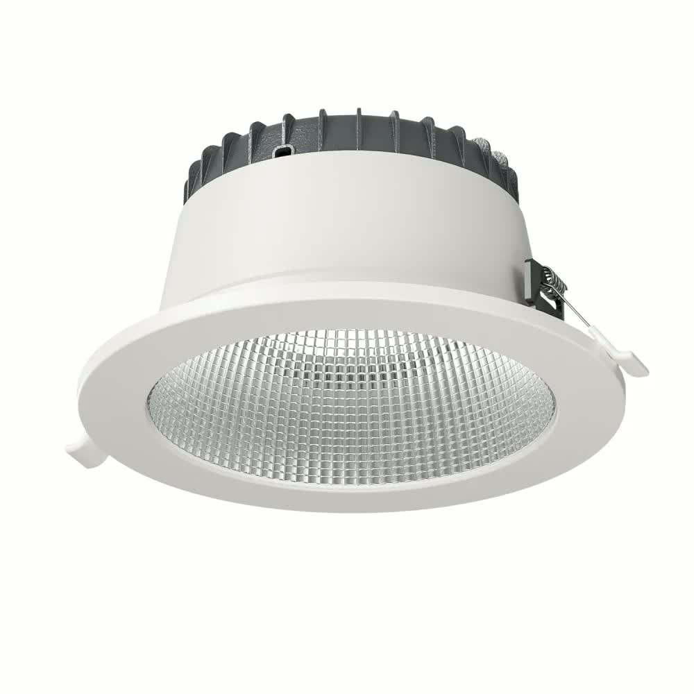 Alinda P från Retina i installerad miljö